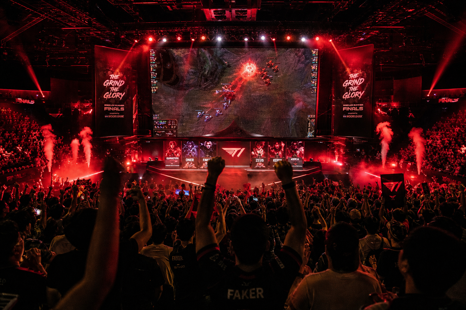 Crowd roaring at a TheScoreCazino tournament final